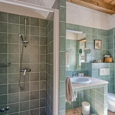 Neastor Villa Radetići