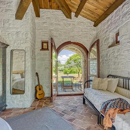 Neastor Villa Radetići