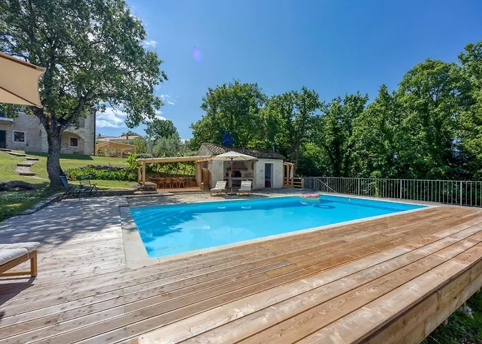 Neastor Villa Radetići